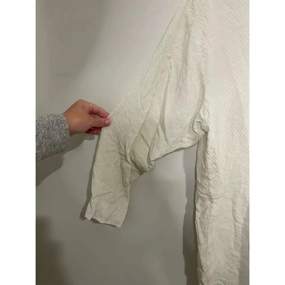 Vintage Amelia’s 100% Silk Textured Button Front Top - Picture 2 of 8